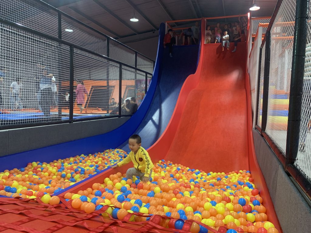 indoor trampoline park manufacturer