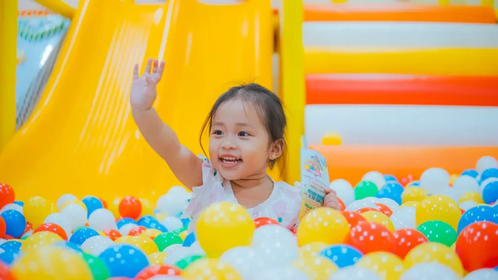 indoor commercial playground equipment
